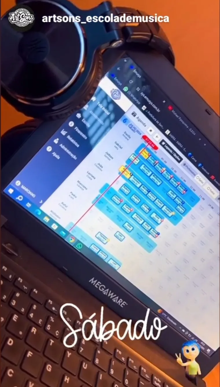 Escola de música usando a Emusys